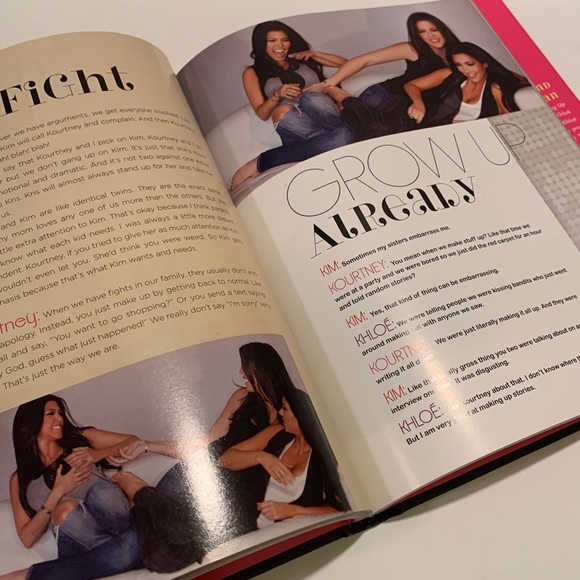 KARDASHIAN KONFIDENTIAL BOOK. - Picture 6 of 8